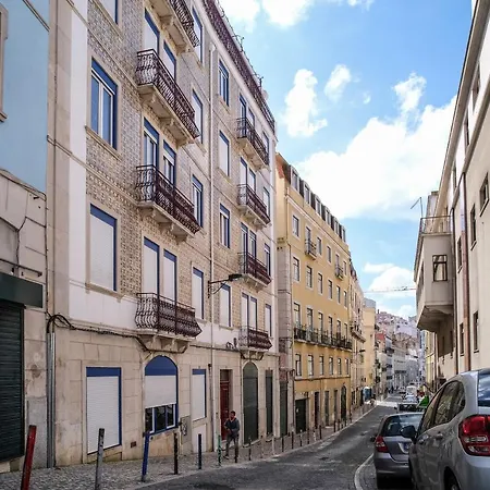 Good Karma - Bright And Sophisticated With Balcony