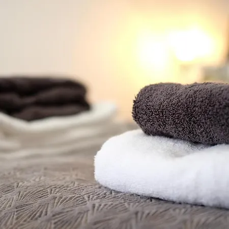 דירה Good Karma - Bright And Sophisticated With Balcony *