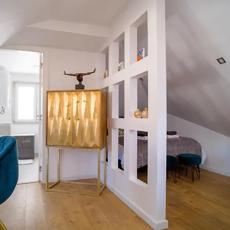 Good Karma - Bright And Sophisticated With Balcony ליסבון