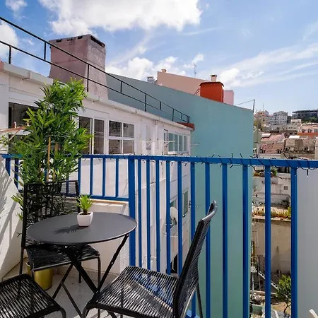 Daire Good Karma - Bright And Sophisticated With Balcony