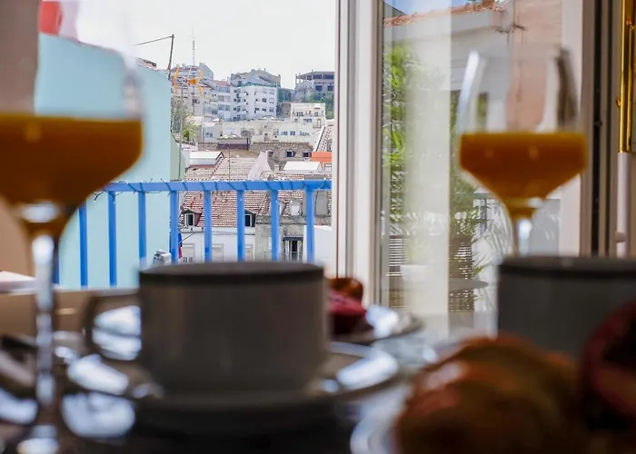 Good Karma - Bright And Sophisticated With Balcony